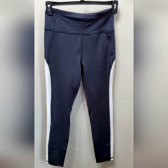 FILA HIGH WAISTED TUMMY CONTROL 7/8 LENGTH BLACK LEGGINGS WITH WHITE MESH.. - Picture 2 of 8